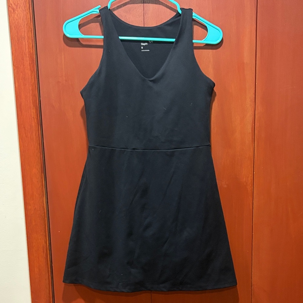 GAP Black Athletic Mini Dress with built in bra and shorts with pocket